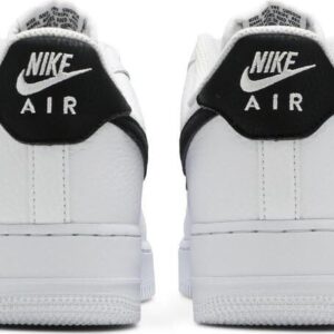 Nike Men's Air Force 1 '07 An20 Sneaker 4